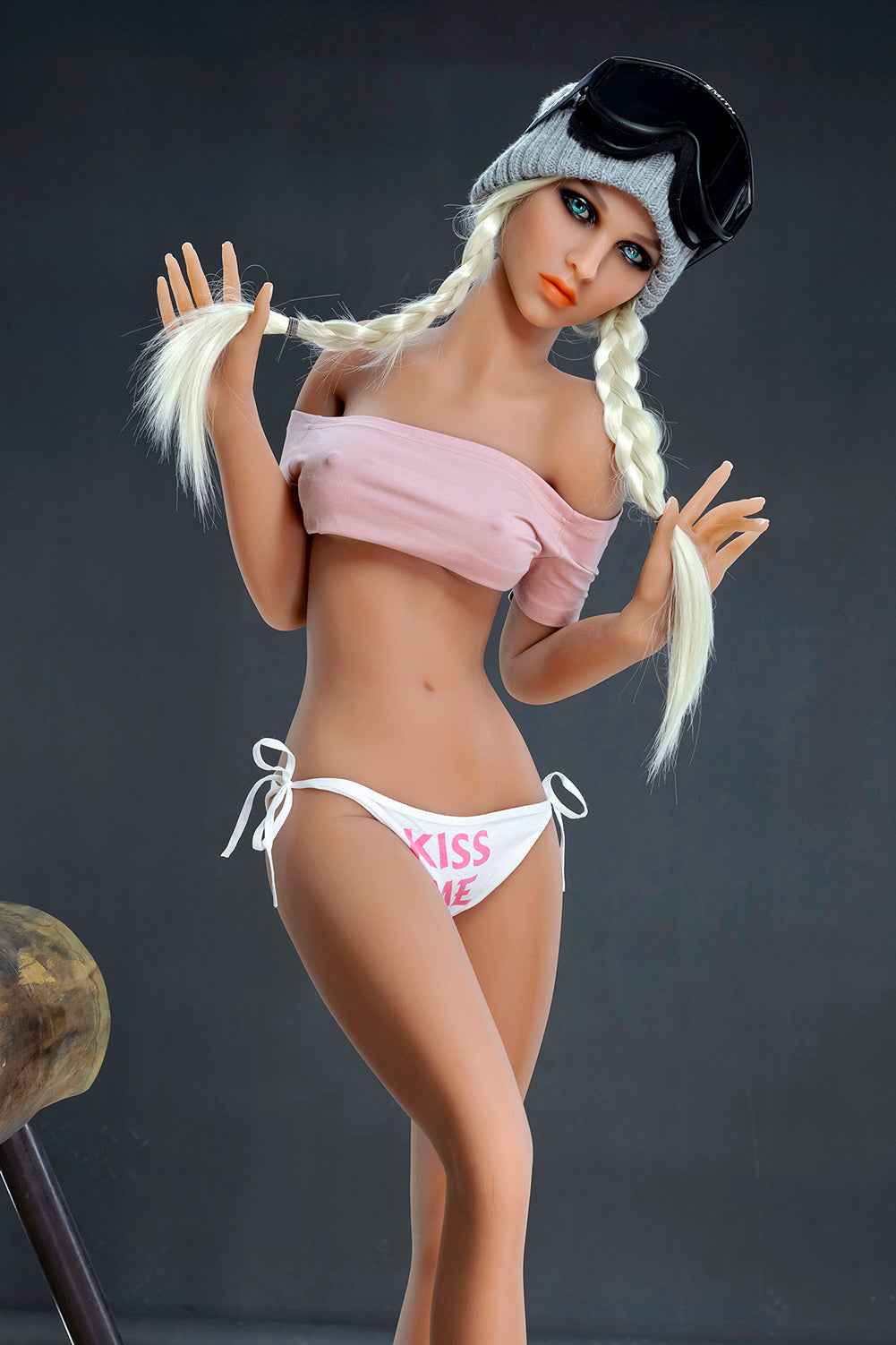 Sexpuppen mit kleinen Brüsten kaufen